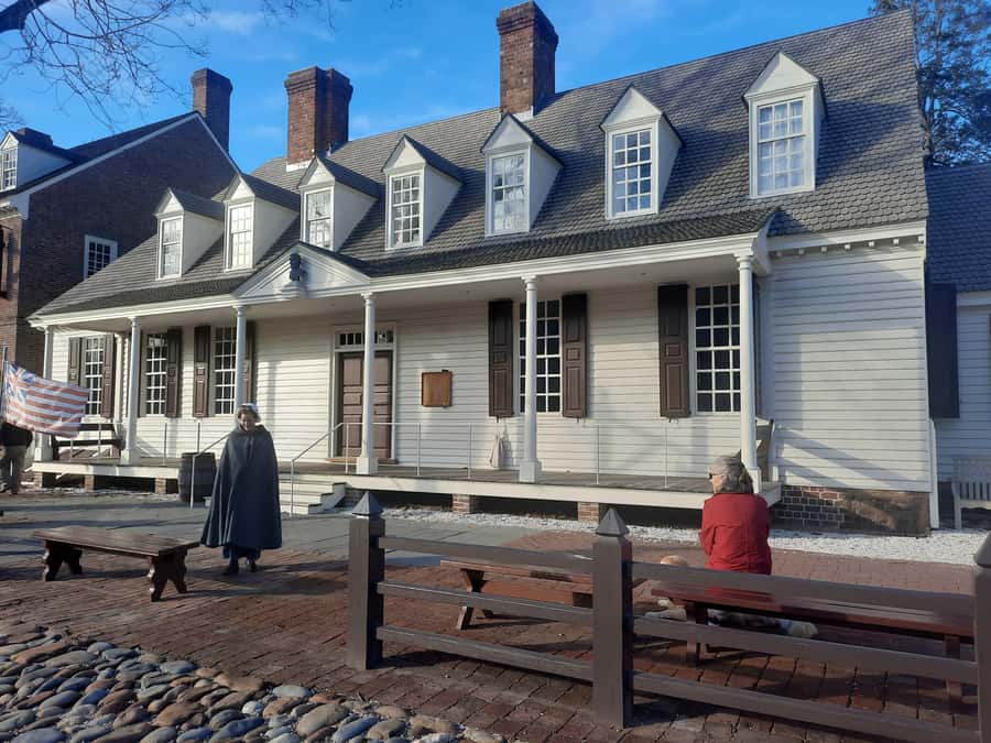 Williamsburg: The Patriots Historical Walking Tour - The Tour’s Starting Point at the Colonial Capitol Building