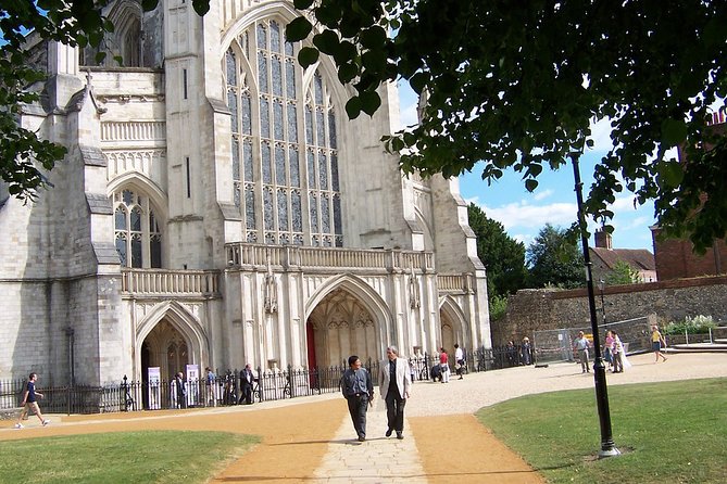 Windsor Castle, Stonehenge & Winchester Cathedral Private Tour - Winchester Cathedral: Europes Largest Gothic Church