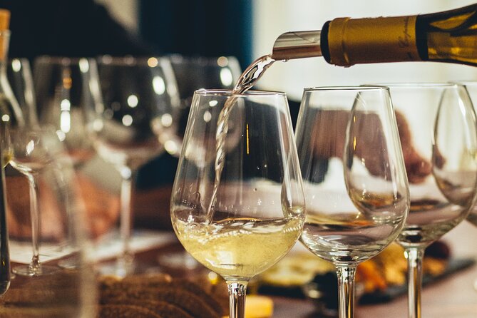 Wine Tasting and Culture - Meeting Point at Rua das Portas de Santo Antão