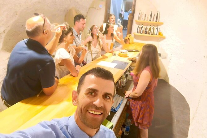 Wine Tasting & Highligh Experience in Santorini - Santorinis Volcanic Wines and Family-Run Wineries