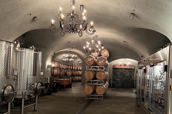 Wine Tour Pros - Wine Tour in Napa Valley: SUV For Up To 6 Guests - Welcome Glass of Champagne to Start the Day