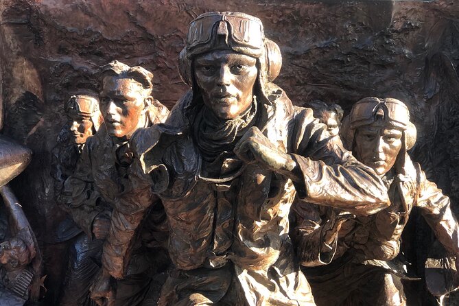 Winston Churchill & London in World War II Walking Tour - Exploring Parliament Square and Its Symbols of Democracy