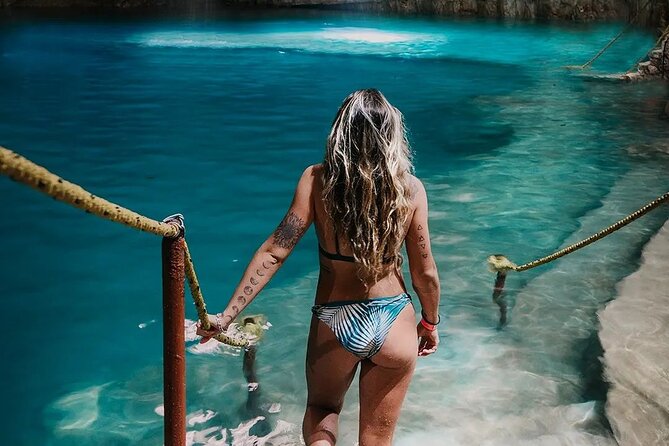 Wonderful Tour to Chichen Itza, 2 Cenotes & Valladolid from Cancun - Visiting the Iconic Chichen Itza: The Temple of Kukulcan and More