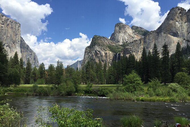 Wonders of Yosemite: Explore Yosemite Valley and Giant Sequoias - Starting Point and Duration at Yosemites Entrance