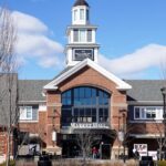 Woodbury Common Premium Outlets Shopping Tour from Midtown - The Comfort and Professionalism of the Bus Service