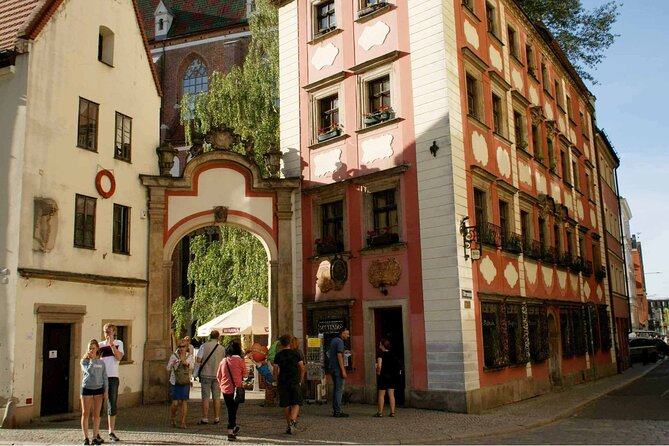 Wroclaw with licensed guide, 2 hours, professional and humorous! - Exploring the Witches Bridge and the Legend of the Hunchback