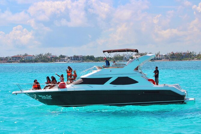 Yacht 48ft Rental in Cancun for up to 15 people - Included Services and Additional Costs