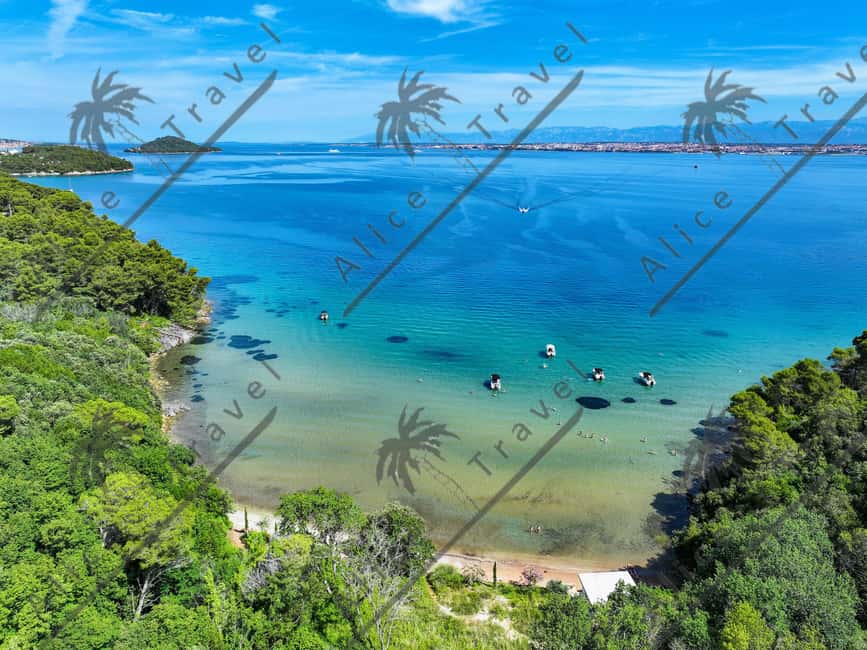 Zadar: 3 Island Speedboat Tour with Wine and Snorkeling - Discover Kostanj Bay’s Crystal Waters and Scenic Views