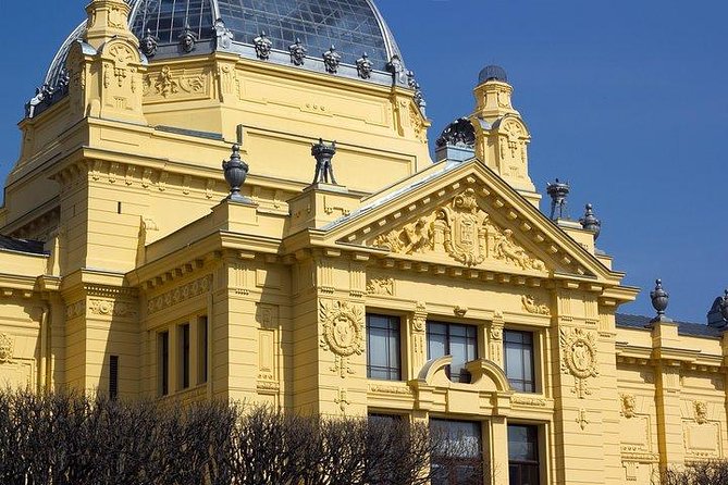 Zagreb Tour with visit to the Museum of Broken Relationships - Imposing Gothic Charm: The Zagreb Cathedral