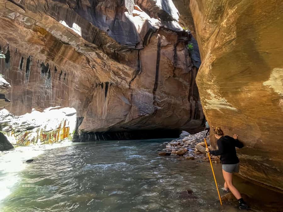 Zion National Park: The Narrows Private Guided Hike - Navigating the Narrowest Sections of The Narrows