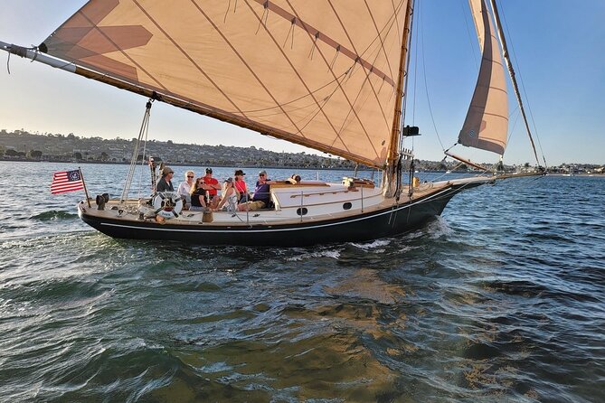 Afternoon Sail On A Charming Vintage Yacht Beer &. Wine Included - An Intimate and Personal Sailing Experience