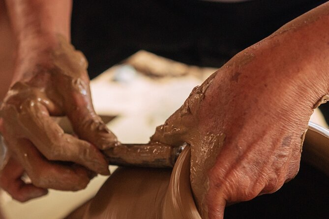 Archaeological sites Tour and Red Pottery in Tlacolula - Exploring Yagul: An Important Zapotec Site with Cave Paintings