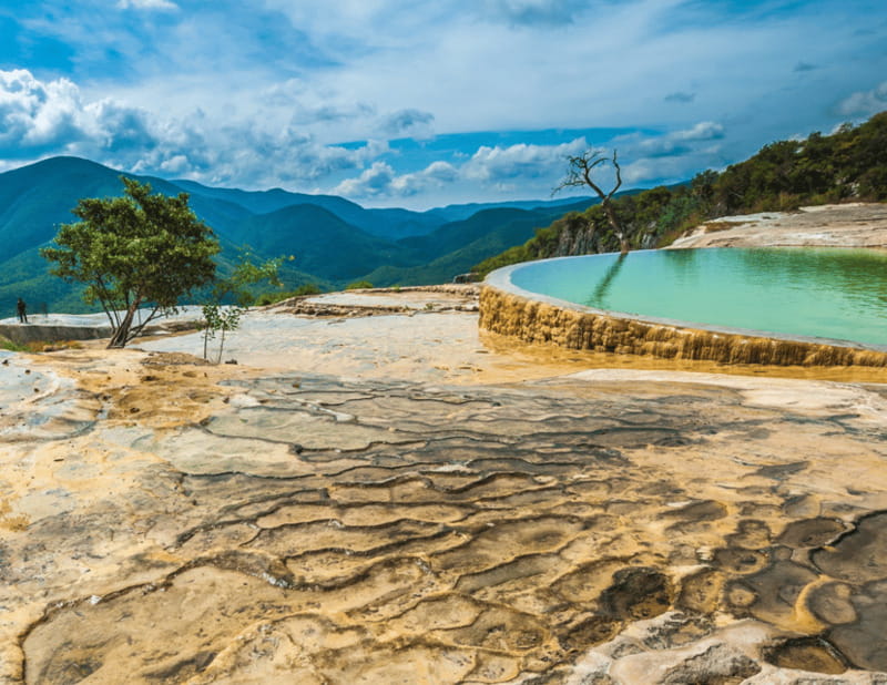 Caminos del Condoy: Boiling water, Mitla. Mezcal - From the Meeting Point to the Petrified Waterfalls of Hierve el Agua