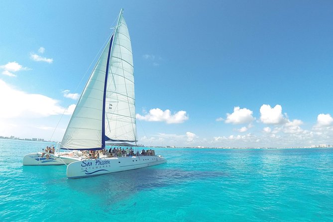 Catamaran and snorkel in isla mujeres - Starting Point and How the Tour Begins