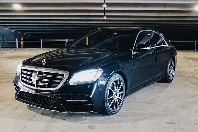 Charlotte Departure Chauffeur Driven Transport by Executive Sedan - Convenient Pickup at Charlotte Douglas International Airport