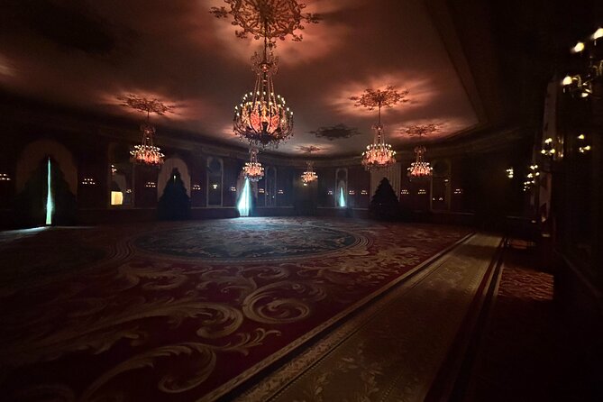 Chicago Architecture and Ghost Tour - Exploring the Congress Plaza Hotel & Its Dark Tales