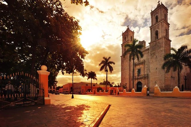 Chichen Itzá, Cenote Ik Kil, Valladolid Premium Reduced Group - Pickup and Transportation in a Climate-Controlled Van