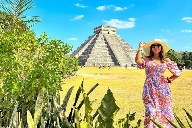 Chichen Itza Deluxe Tour with Mayan Buffet and Cenote Chichikan - Visiting Chichen Itza: The Iconic Mayan Site