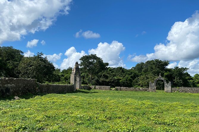 Chichen Itza Mayan Flavors and Jungle at Hacienda Privada with Cenote - Starting the Day with a Visit to Chichen Itza