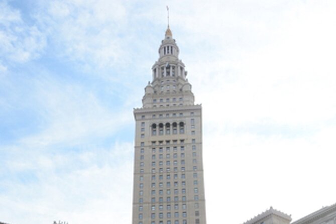Cleveland Downtown Self Guided Audio Walking Tour - Exploring the Old Stone Churchs Historic Significance