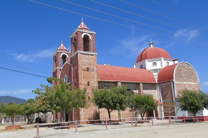 Cozoaltepec: Church of 20th century w/ Gavilan Mountain Tour - Scenic Drive to Santa María Tonameca and Tonameca Municipality