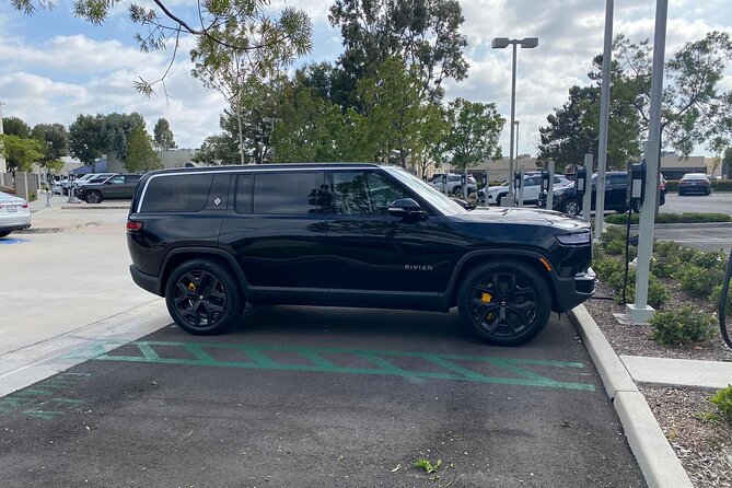 Departure by Eco SUV from Las Vegas City to Las Vegas LAS Airport - Convenient Pickup at Las Vegas Hotels or Accommodation