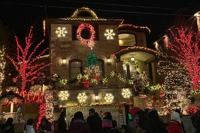 Dyker Heights Christmas Lights Tour - Dyker Heights Christmas Displays: Over-the-Top Holiday Decor