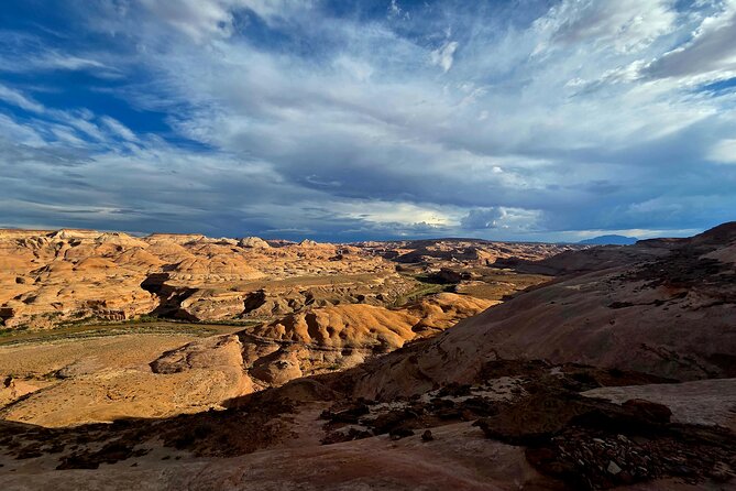 Family-Friendly Slot Canyon Adventure near Hanksville - Exploring Utah’s Hidden Slot Canyon Country
