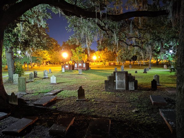 Fraidy Cat: The Family Fun Ghost Tour of Savannah - Colonial Park Cemetery: Savannah’s Haunted Heart