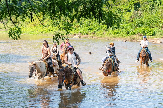 Horseback Riding Tour to the Hot Springs in Puerto Escondido - Crossing Rivers: A Key Feature of the Horseback Adventure