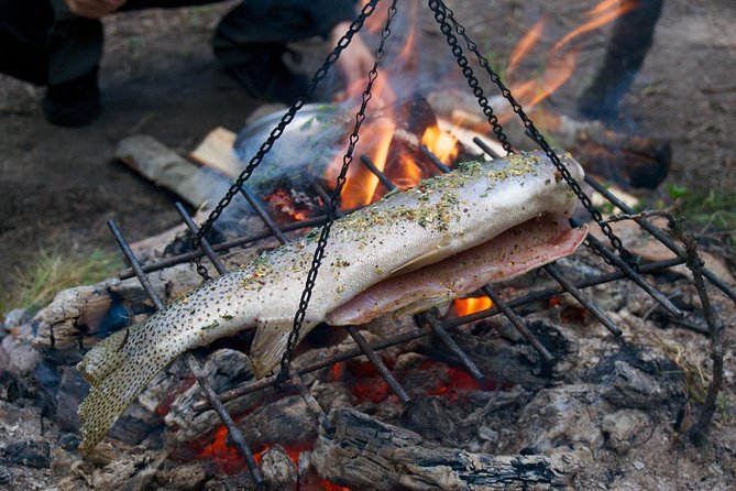 Intro Survival Course Rockies - Day 1: From Nordegg to Abraham Lake Base Camp