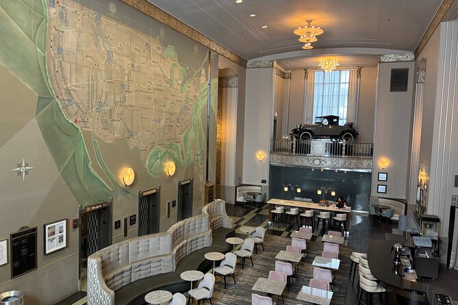 Intro to Chicago Architecture - Exploring the Wrigley Building and Its Surroundings