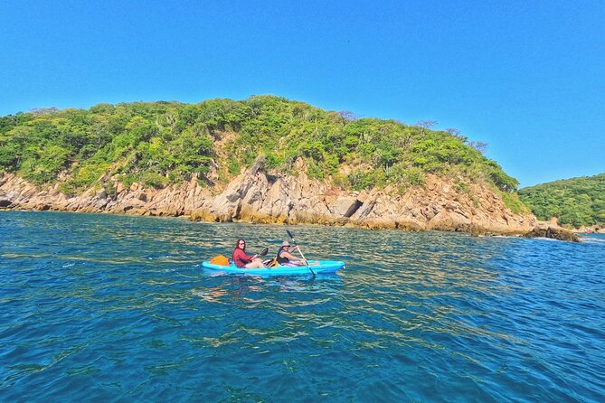 kayaking in Huatulco - Paddling Along Huatulcos Coastline and Marine Environment