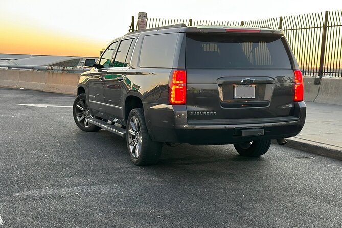 Key West Airport (EYW) to Key West - Round-Trip Private Transfer - Meet and Greet Service at Key West Airport