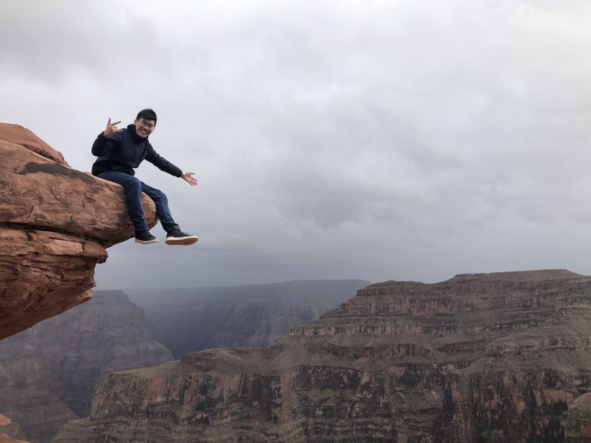 Las Vegas: Small-Group Grand Canyon Skywalk, Hoover Dam Tour - From the Las Vegas Sign to Hoover Dam