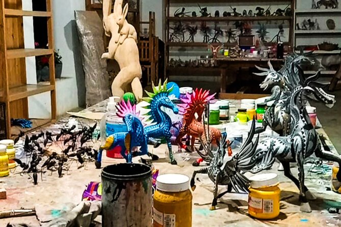 Magical Hands of Oaxaca Paint Your Alebrije - Inside the Workshop: Crafting Alebrijes with a Master Artisan
