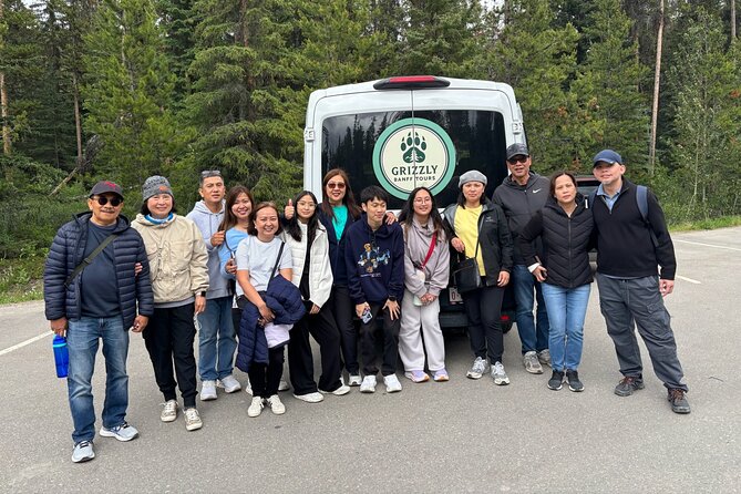Moraine Lake and Lake Louise Day Trip from Calgary Canmore Banff - Exploring Moraine Lake: The Crown Jewel of Banff