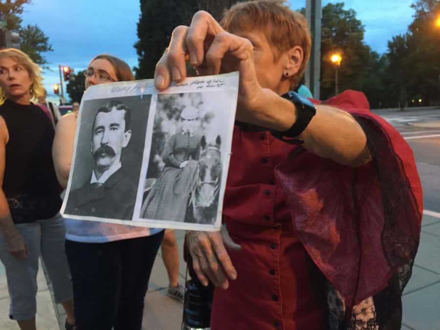 Nashville: Haunted History Walking Tour with Guide - Meeting Point and Logistics in Downtown Nashville