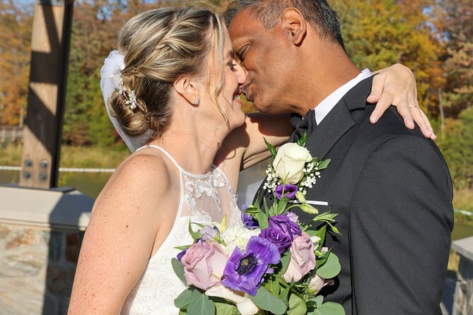 old town tour with Pro Photographer - Starting Point at Union Station with Stunning Architecture