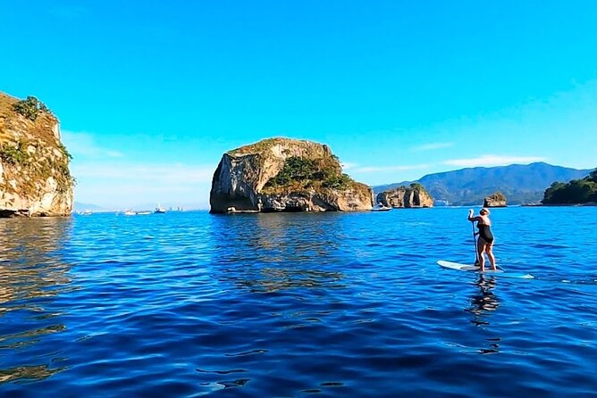 Paddleboard adventure to the arches of Mismaloya - Exploring the Los Arcos de Mismaloya National Park