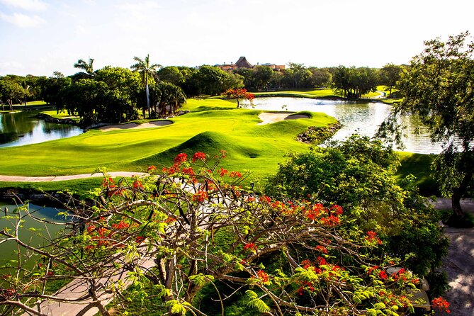 Play Hard Rock Golf Course - Convenient Pickup and Check-in at the Course