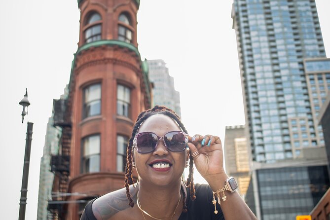 Portraits and Toronto - A photoshoot experience - Personalized Portrait Session in the Heart of Toronto