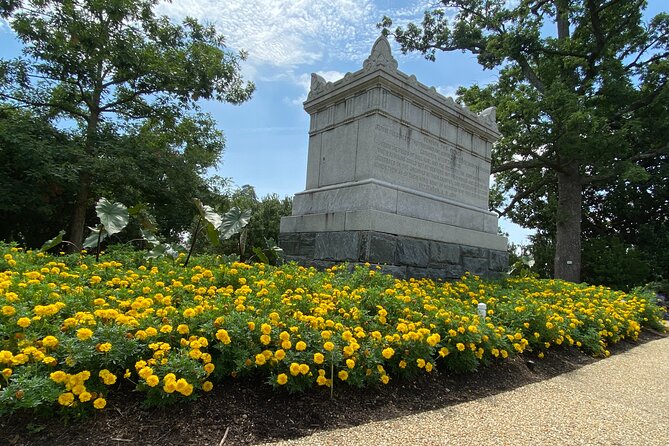 Private Arlington Cemetery Tour for up to 10 Guests - Arlington Cemetery: An Exclusive Private Experience