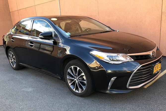 Private Arrival Transfer from Cleveland Airprot (CLE) - Vehicle Options: Sedan or Van for Your Group Size