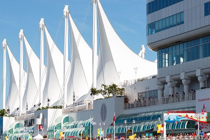 Private BMW Tour through Vancouver - Starting Point at the Pan Pacific Vancouver Hotel