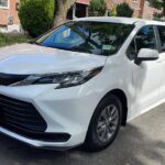 Private JFK to LGA/Newark Airport TransferYour Exclusive Ride - How the Service Coordinates Your Pickup at Three Major Airports