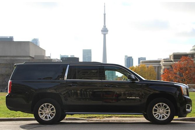 Private Niagara Falls Tour in a SUV - Pickup from Toronto Hotels or Airbnb