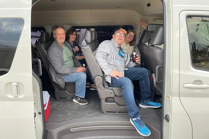 Private one-way trip from the airport to all hotels in Los Cabos - Vehicle Options and Space for Luggage