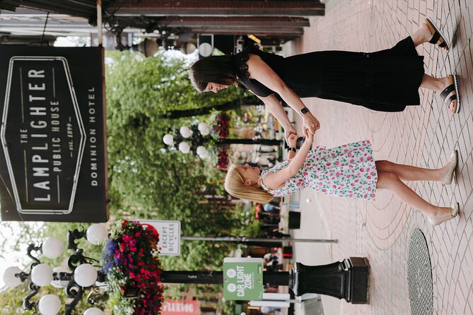 Private Professional Vacation Photoshoot in Vancouver - The Experience with a Local Photographer