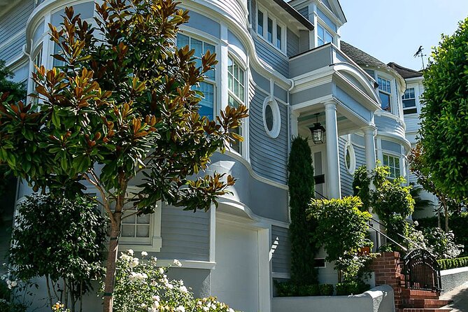 Private SUV Tour of San Francisco's Movie and TV Locations - Visiting Iconic Film Locations: From the Ferry Building to the Golden Gate